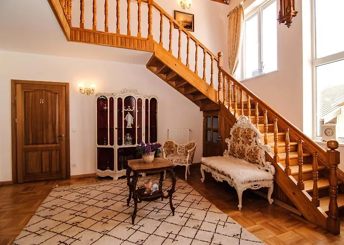 Elena בית הארחה