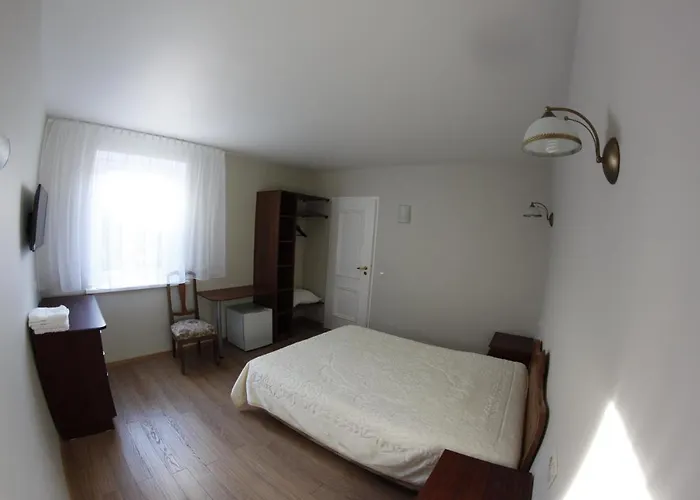 Elena בית הארחה פלאנגה