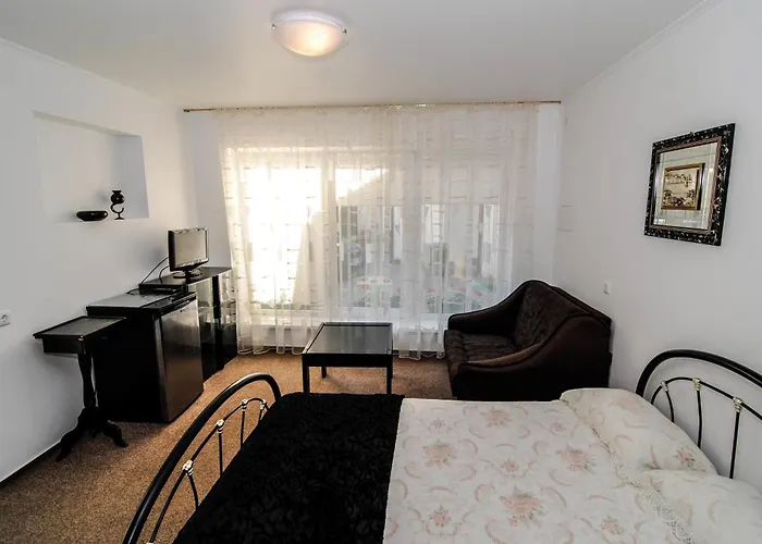 בית הארחה Elena פלאנגה