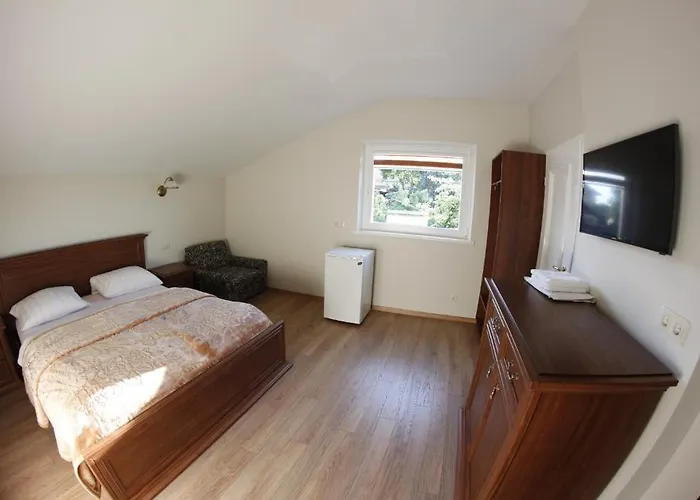 בית הארחה Elena פלאנגה