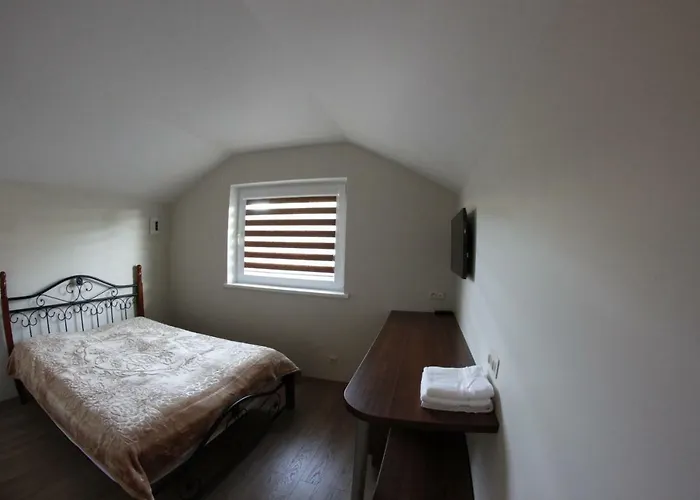 Elena בית הארחה 3*