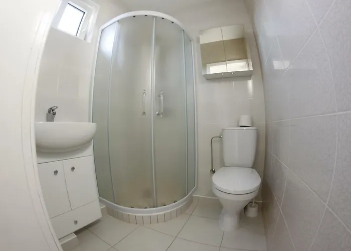 בית הארחה Elena פלאנגה